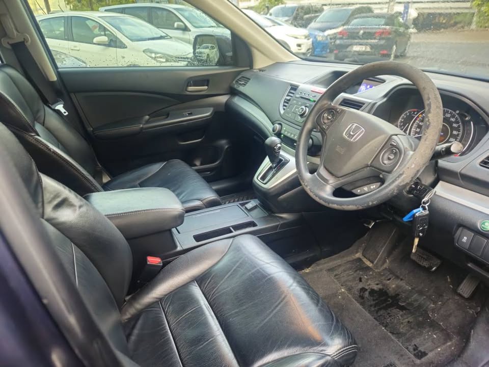 2013 CRV - We finance new arrivals 7.jpg